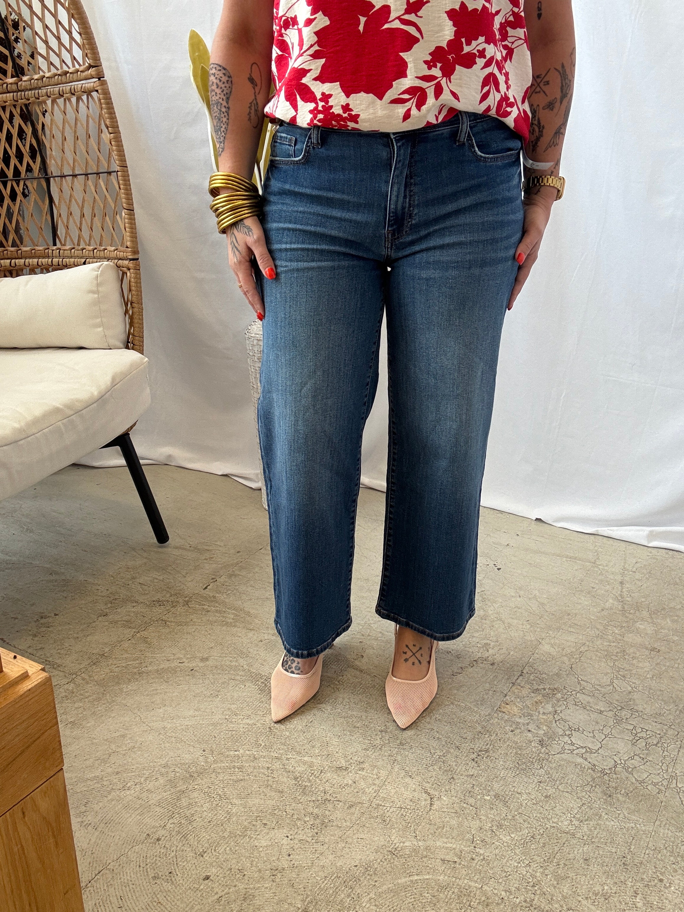 Kut Charlotte High Rise Wide Leg Jeans-Final Sale-Jeans-Kut-The Silo Boutique, Women's Fashion Boutique Located in Warren and Grand Forks North Dakota