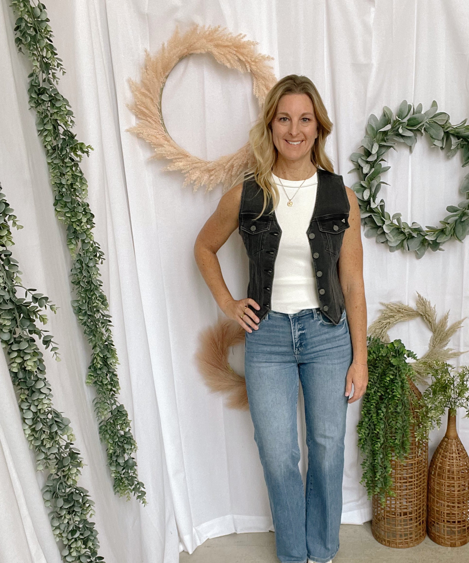 Risen Perfect Flare Jeans-Jeans-risen-The Silo Boutique, Women's Fashion Boutique Located in Warren and Grand Forks North Dakota