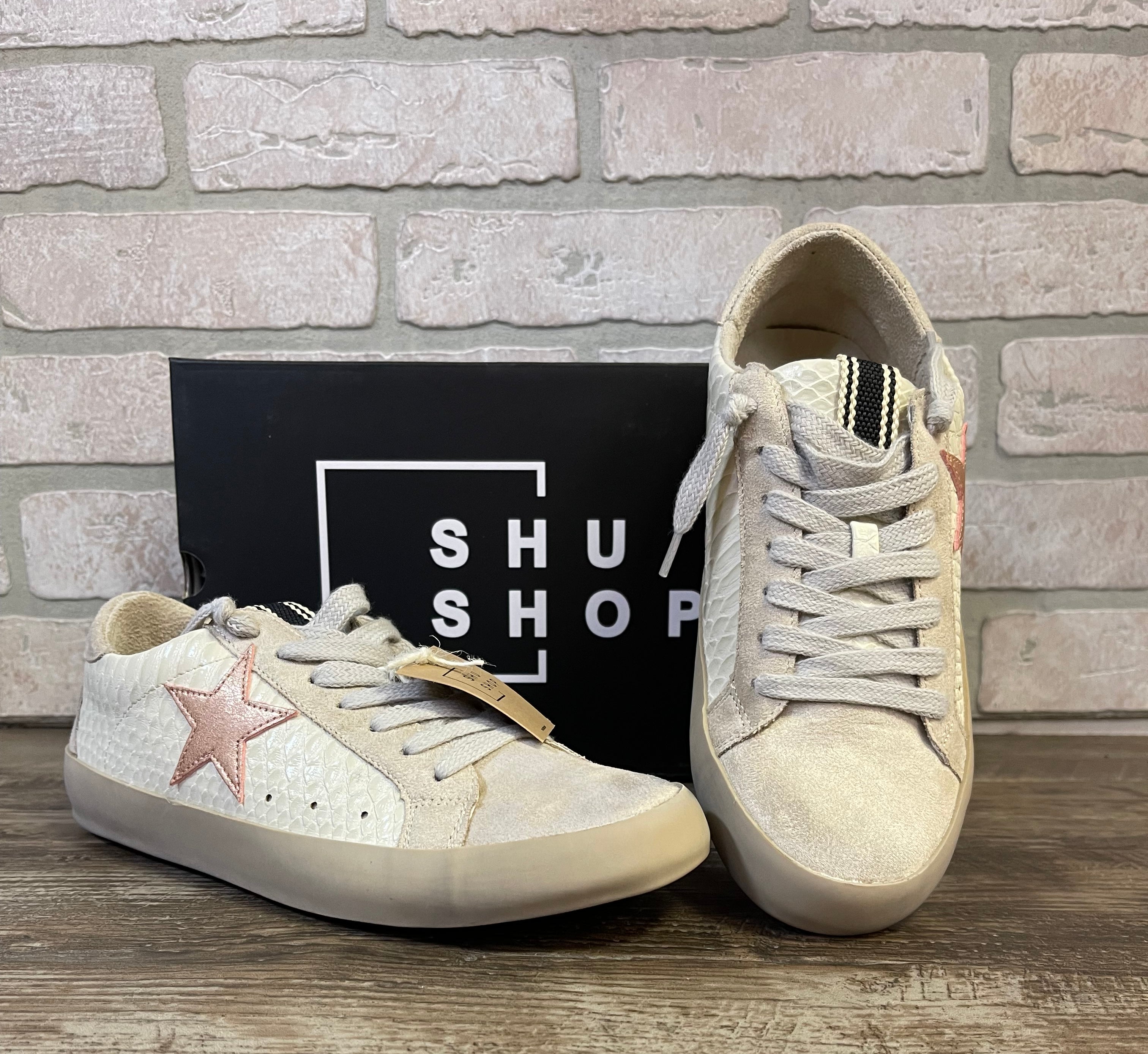 ShuShop Paula Off White Snake Sneaker-Final Sale-Shoes-shushop-The Silo Boutique, Women's Fashion Boutique Located in Warren and Grand Forks North Dakota