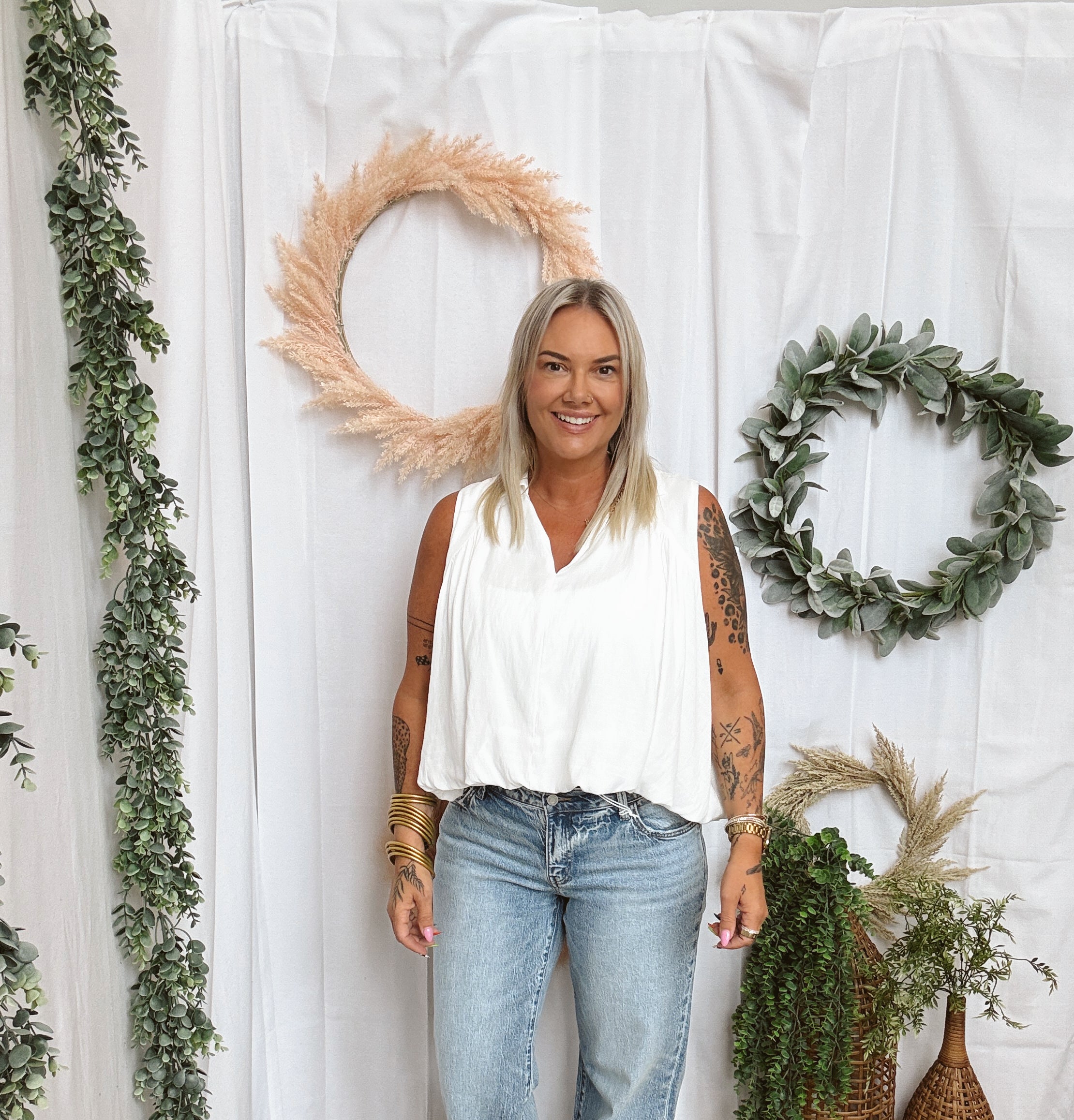 Metro Sleeveless Top-White-Tank Tops-cozy co-The Silo Boutique, Women's Fashion Boutique Located in Warren and Grand Forks North Dakota