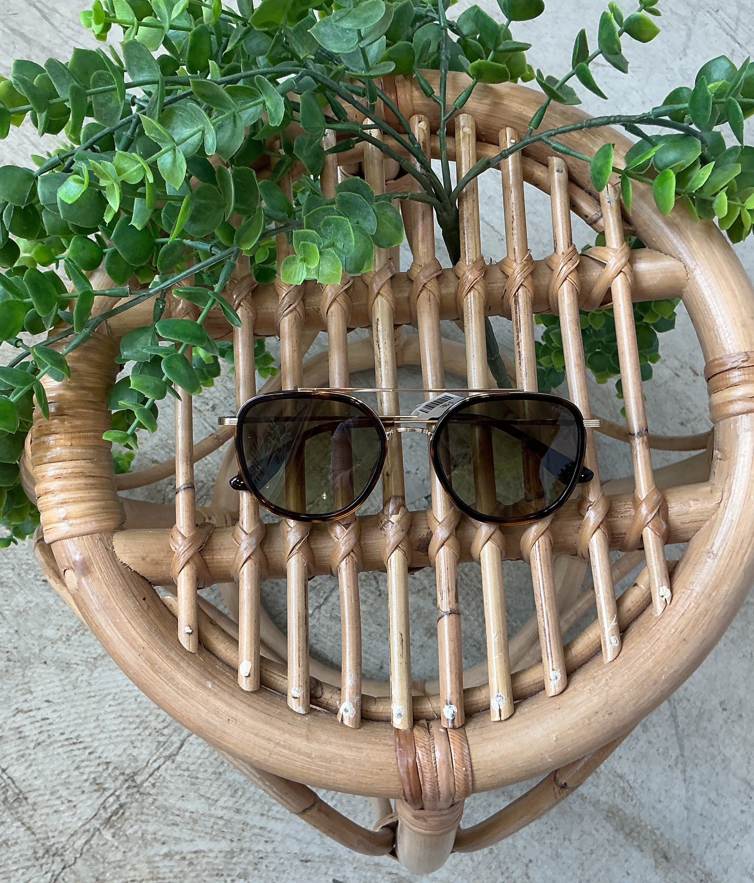 Freyrs Weston Round Sunglasses-Tortoise-Sunglasses-freyers-The Silo Boutique, Women's Fashion Boutique Located in Warren and Grand Forks North Dakota