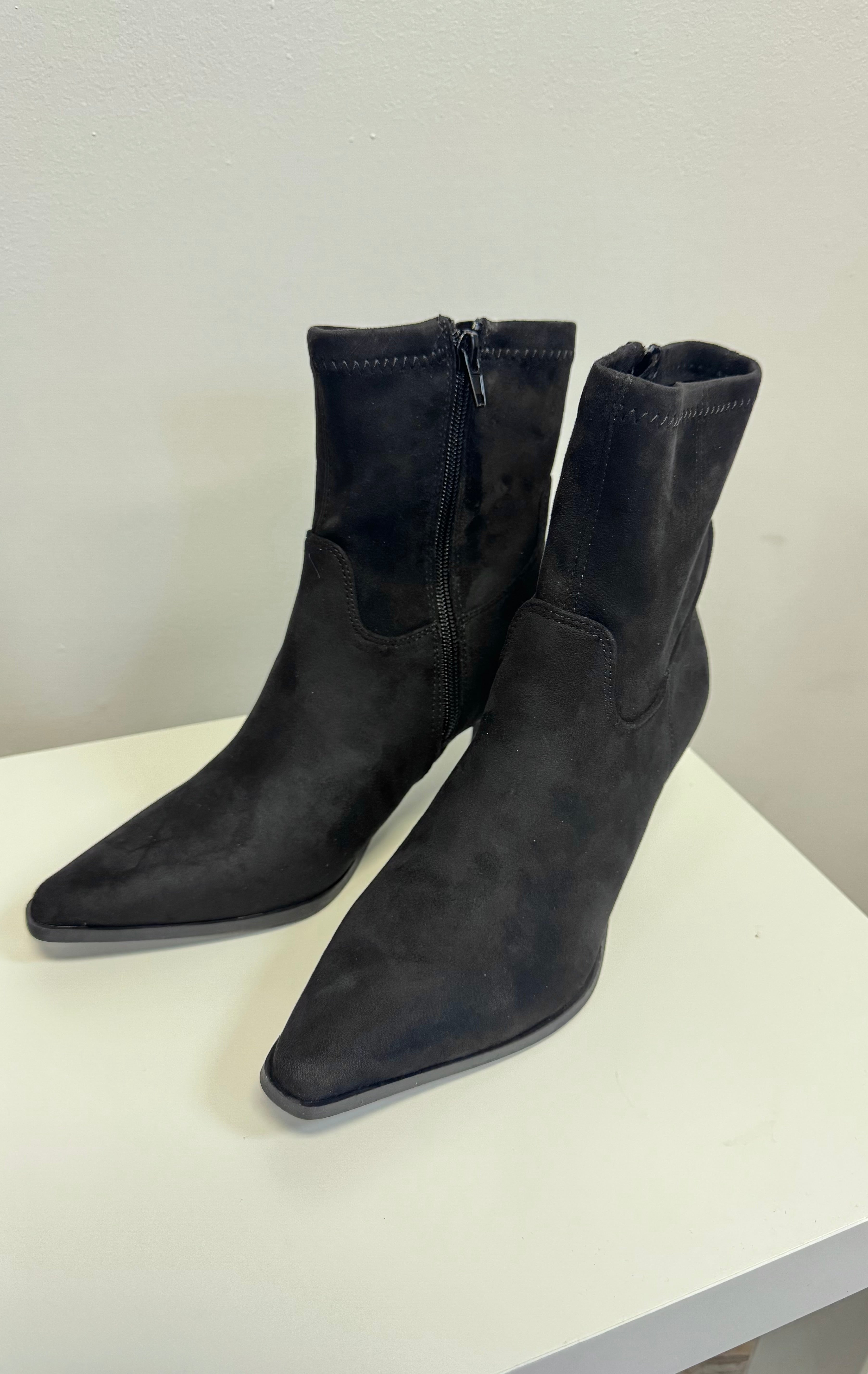 MIA Aletta Boot-Black-Boots-MIA-The Silo Boutique, Women's Fashion Boutique Located in Warren and Grand Forks North Dakota