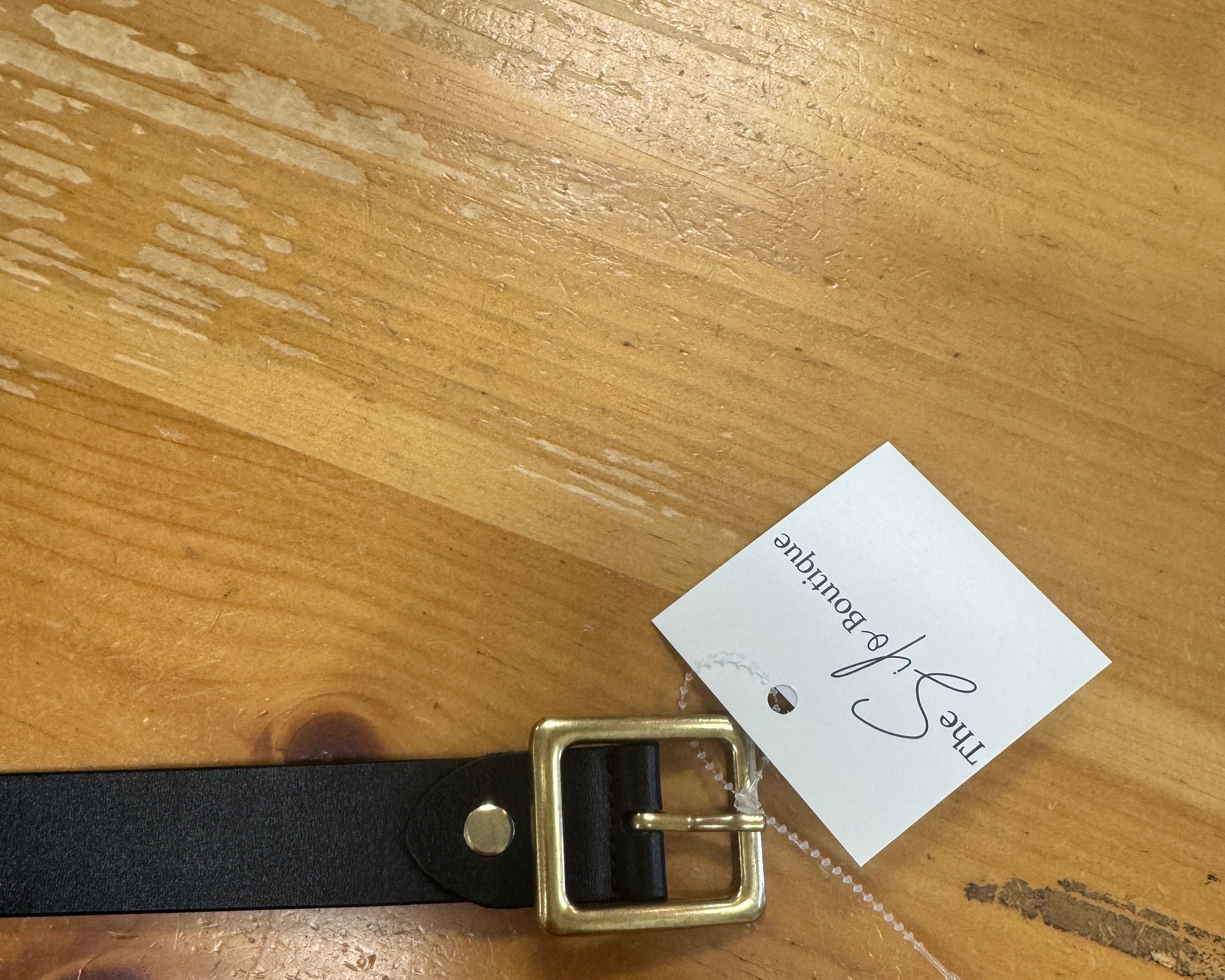 Black Brushed Gold Metal Belt-Belts-Fame-The Silo Boutique, Women's Fashion Boutique Located in Warren and Grand Forks North Dakota