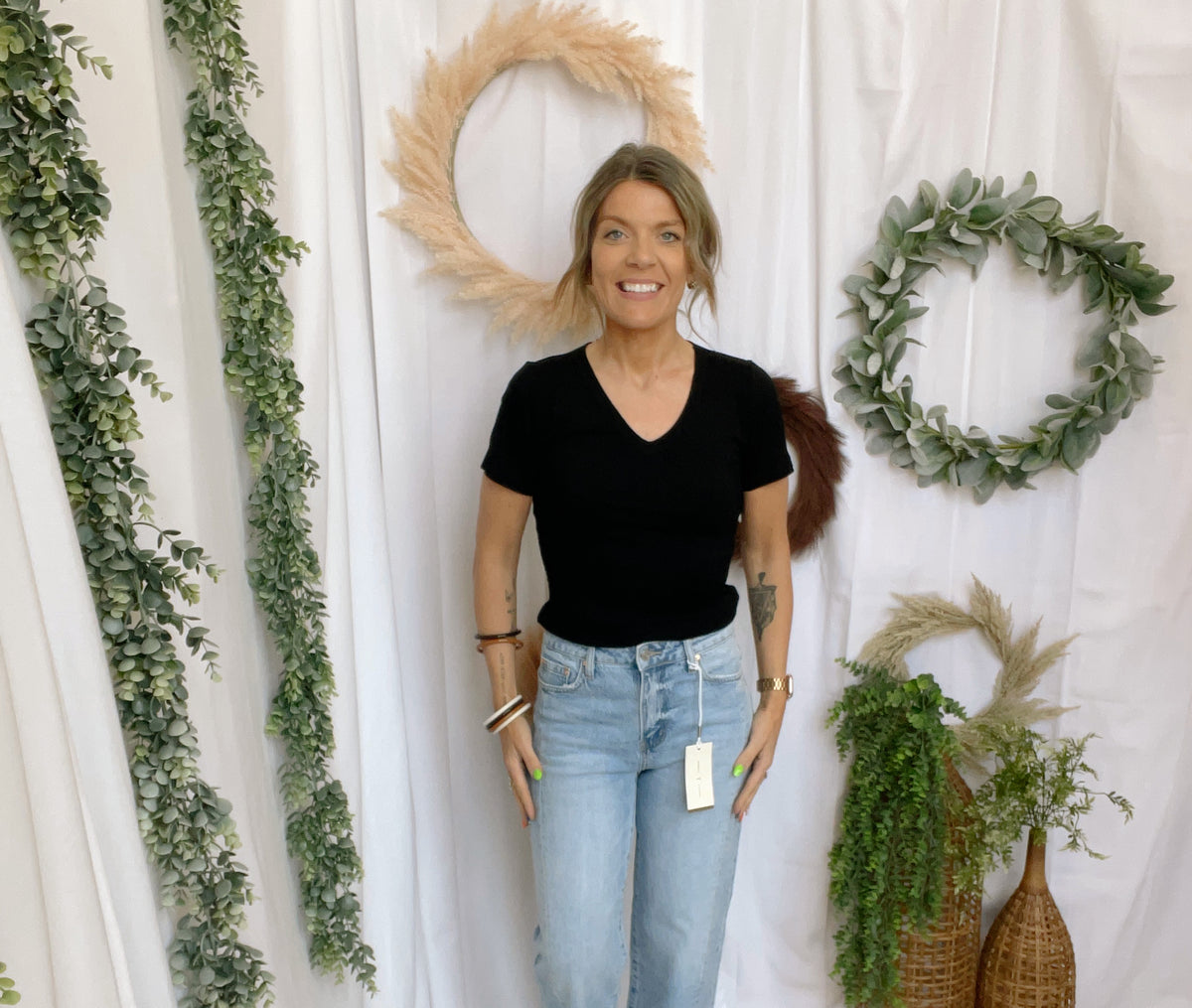 Mimi Ribbed V Neck Top-Black-Short Sleeve Tops-mittoshop-The Silo Boutique, Women's Fashion Boutique Located in Warren and Grand Forks North Dakota