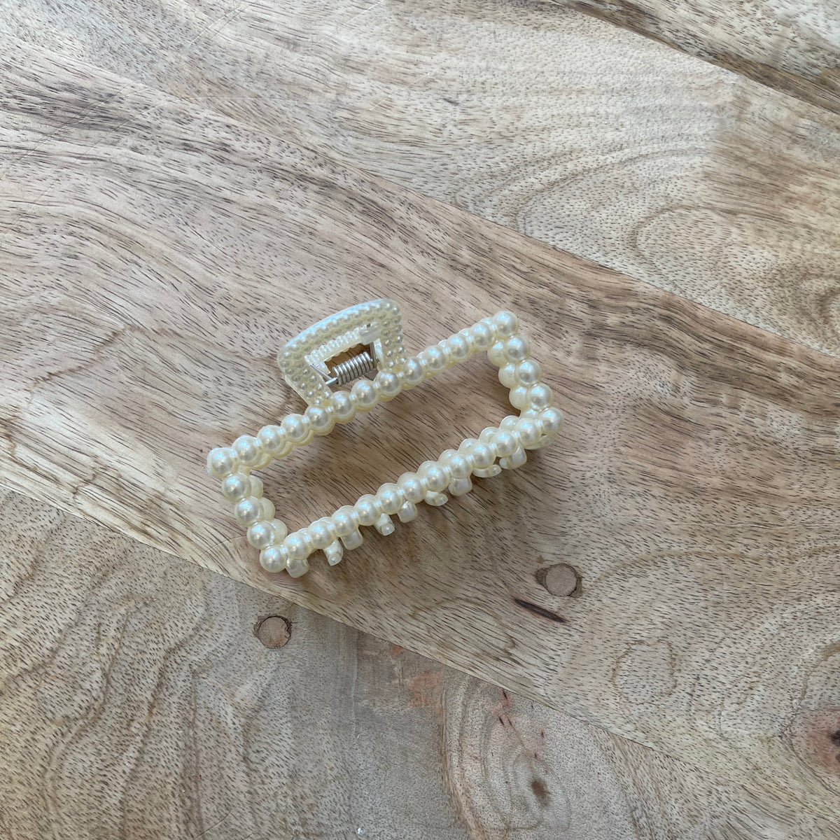 Pearl Hair Claw-Hair Accessories-wall to wall-The Silo Boutique, Women's Fashion Boutique Located in Warren and Grand Forks North Dakota