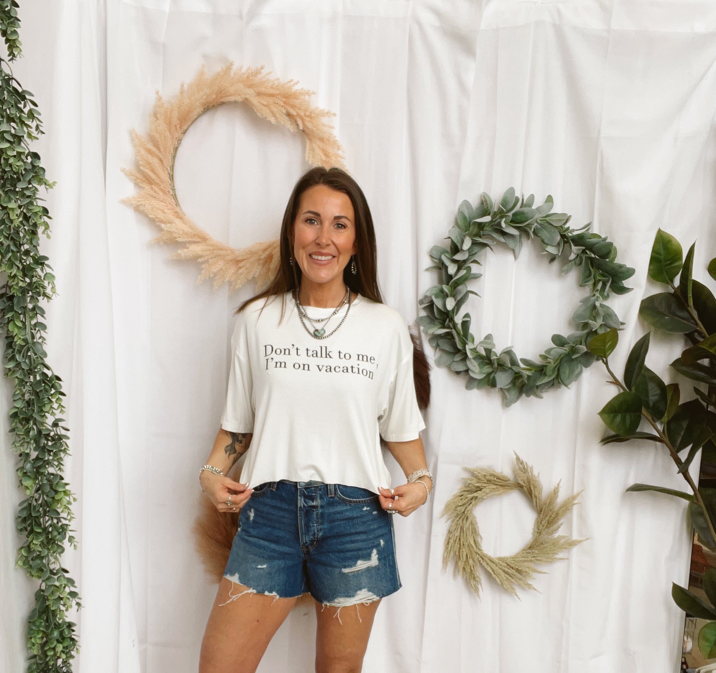 I'm On Vacation Crop Tee-Graphic Tees-panaache-The Silo Boutique, Women's Fashion Boutique Located in Warren and Grand Forks North Dakota