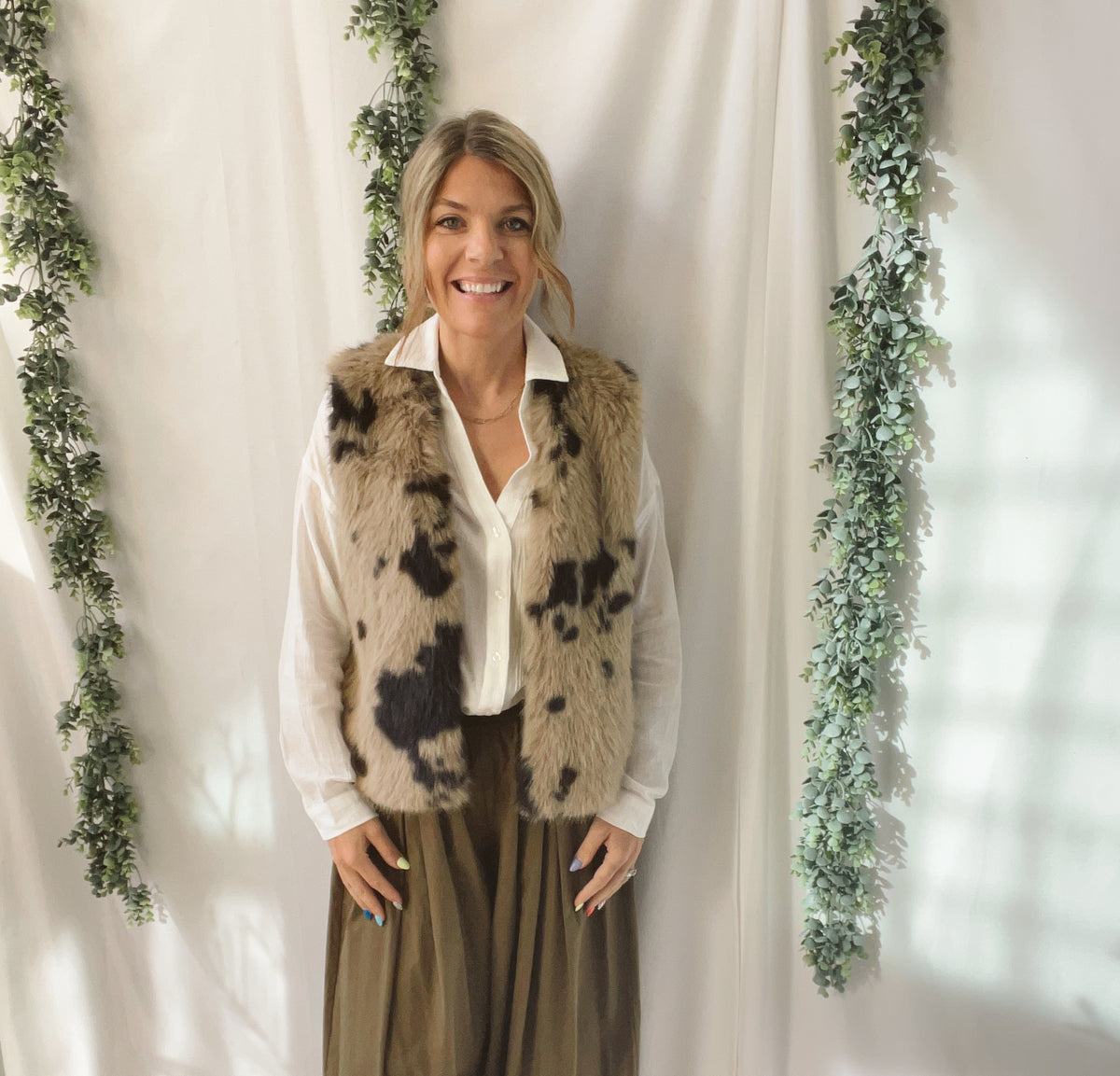 Missy Animal Vest-Vests-mystree-The Silo Boutique, Women's Fashion Boutique Located in Warren and Grand Forks North Dakota
