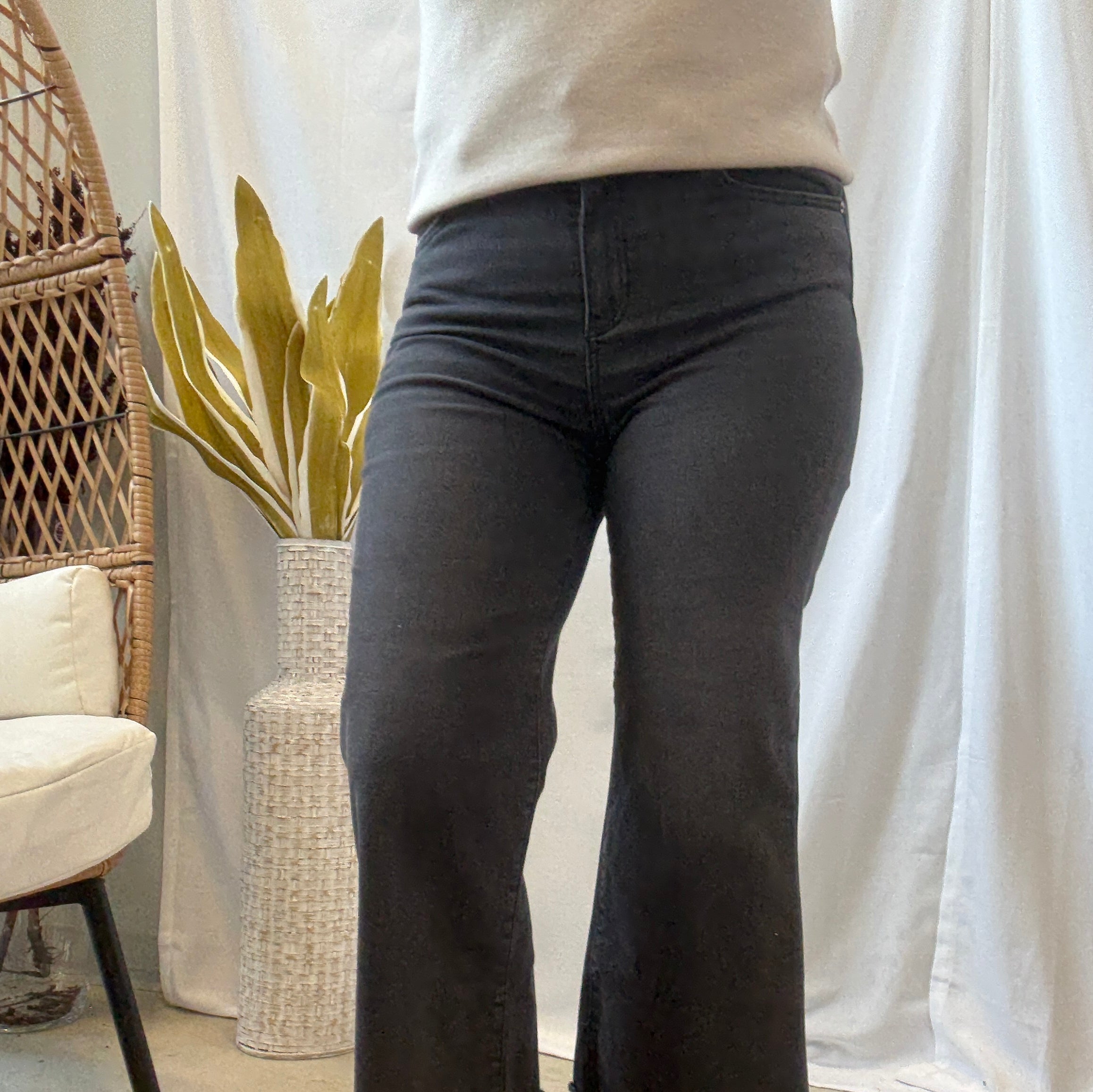 Zoe Black Clean Cut Wide Leg Jeans-Jeans-Zenana-The Silo Boutique, Women's Fashion Boutique Located in Warren and Grand Forks North Dakota