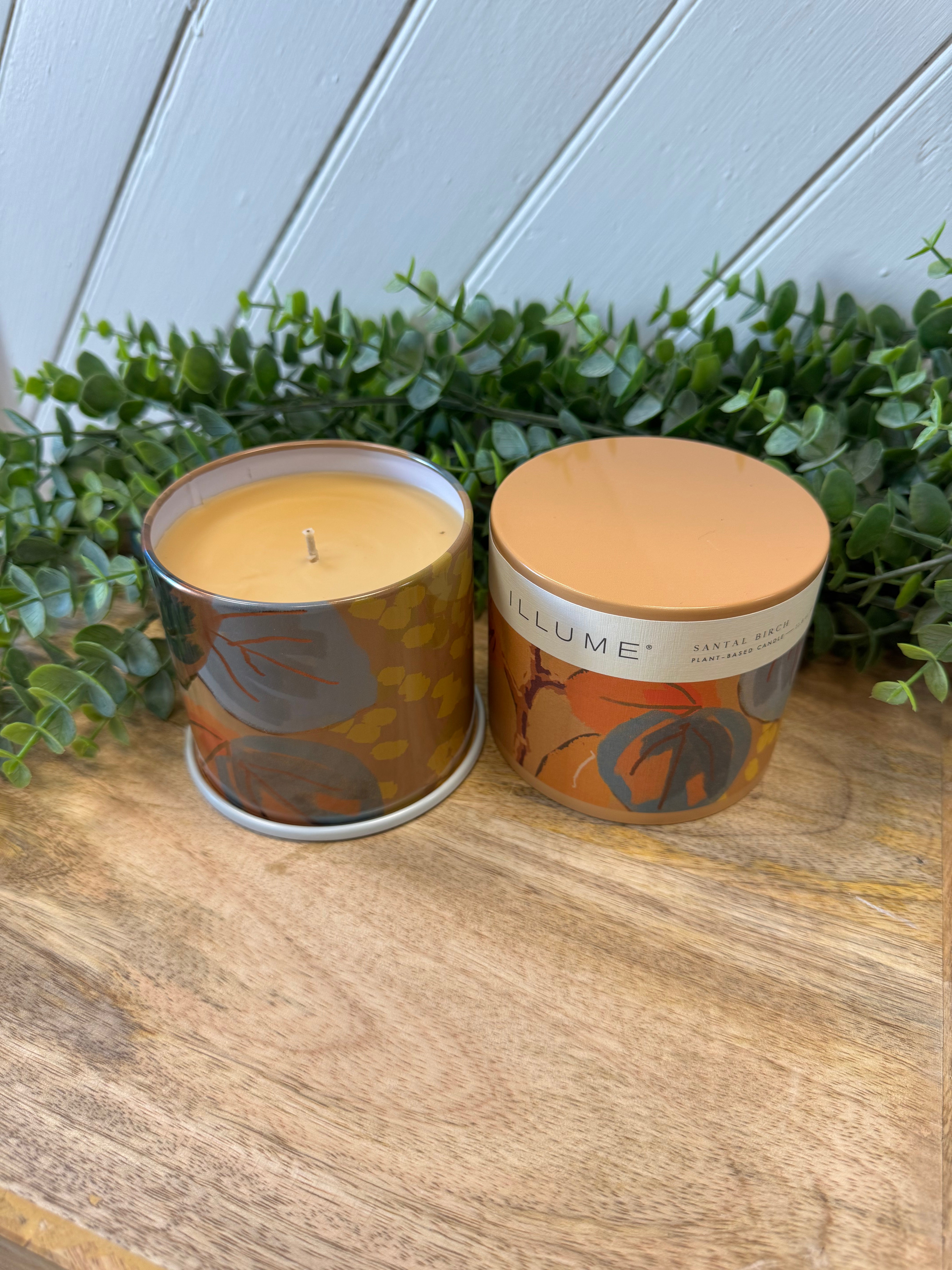 Illume Santal Birch Vanity Tin Candle-Candles-Illume-The Silo Boutique, Women's Fashion Boutique Located in Warren and Grand Forks North Dakota