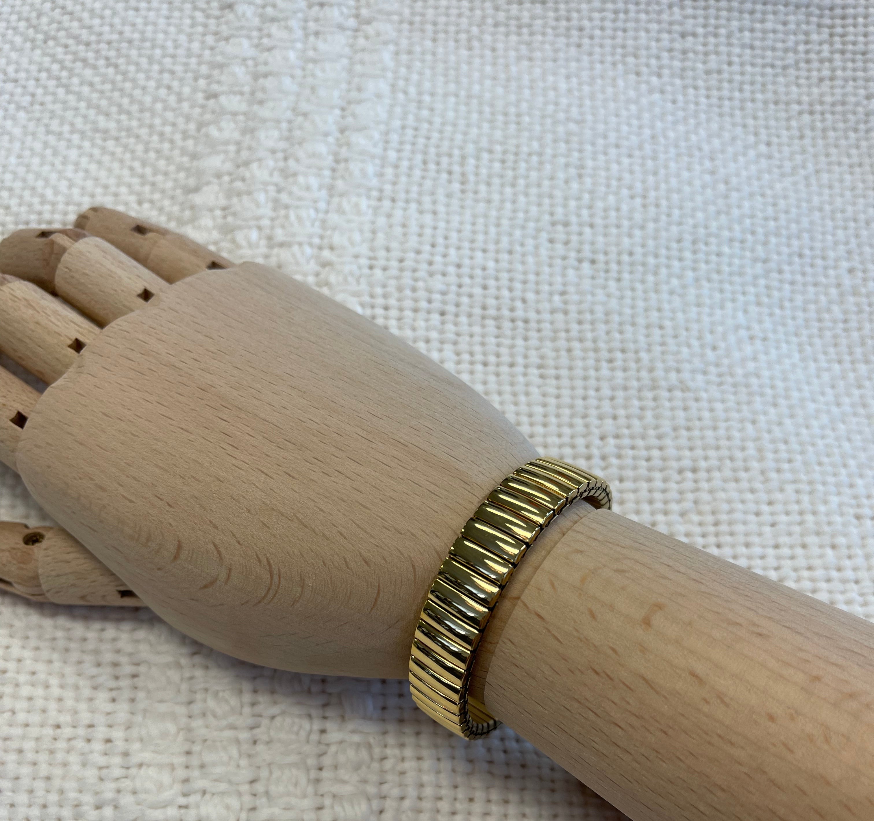 Chain Stretch Bracelet-Bracelets-Fame-The Silo Boutique, Women's Fashion Boutique Located in Warren and Grand Forks North Dakota