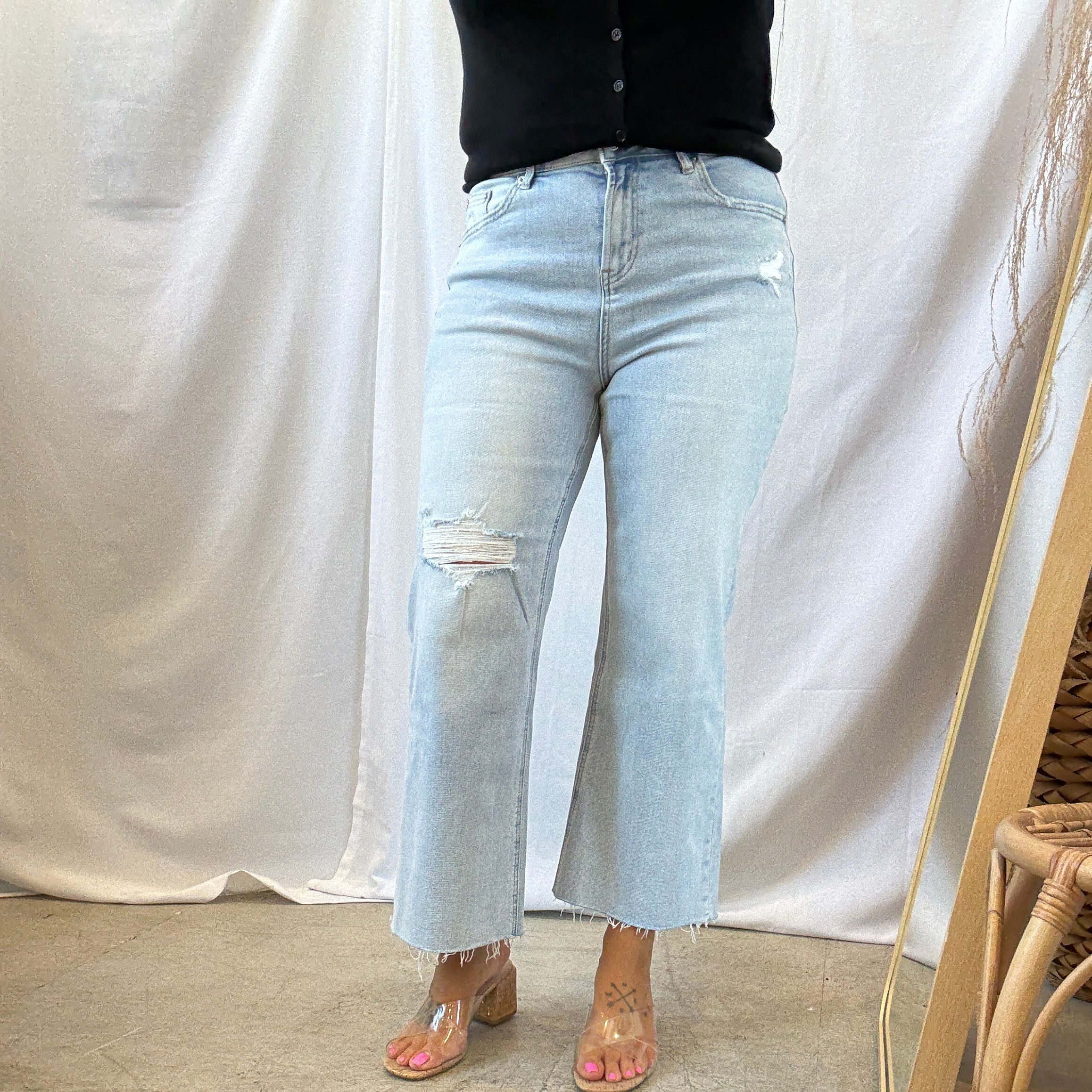 Mica Light Cloudy Jeans-Jeans-mica-The Silo Boutique, Women's Fashion Boutique Located in Warren and Grand Forks North Dakota