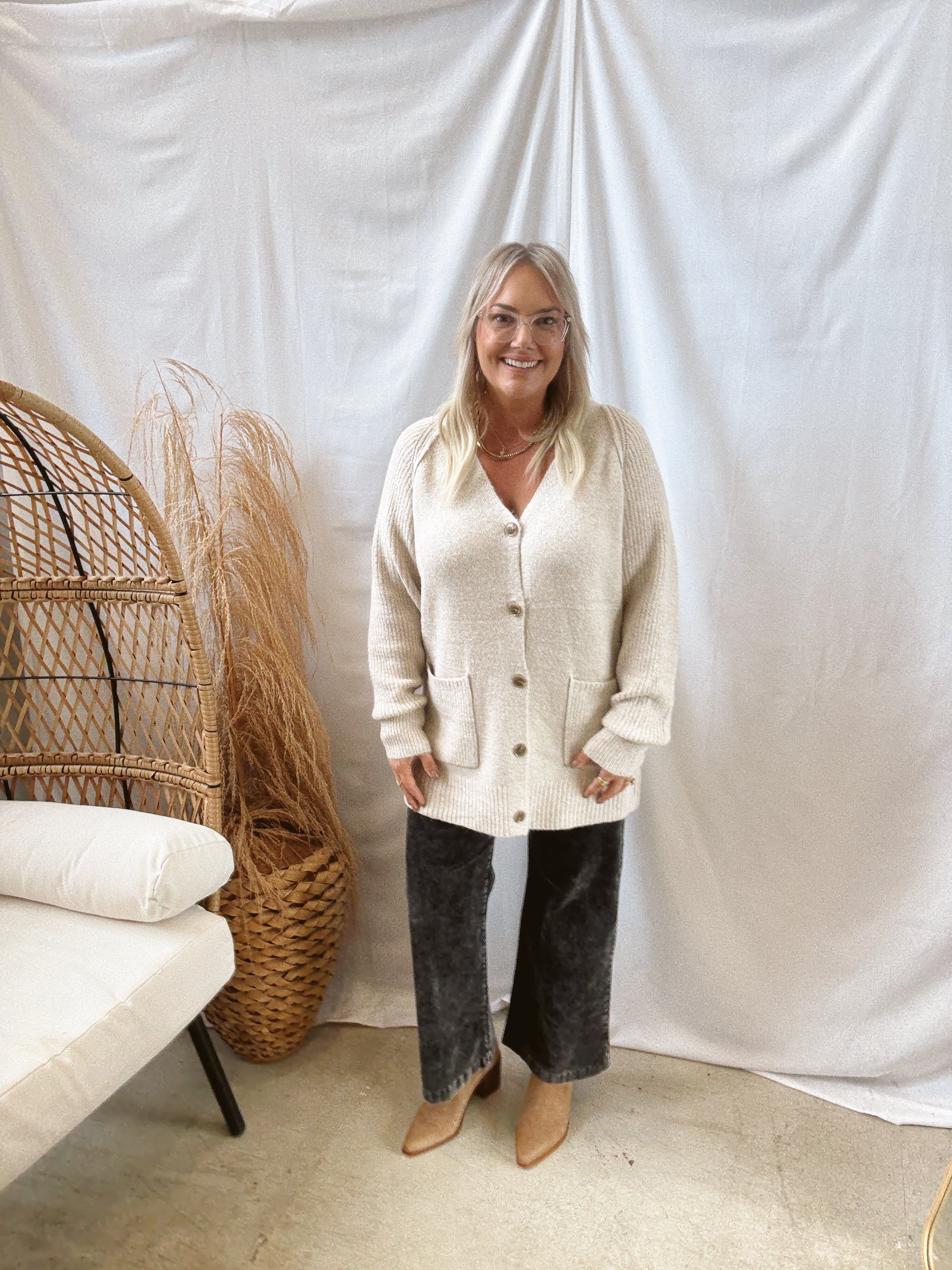 Taupe Raglan Sleeve Cardigan-Cardigans-hem and thread-The Silo Boutique, Women's Fashion Boutique Located in Warren and Grand Forks North Dakota