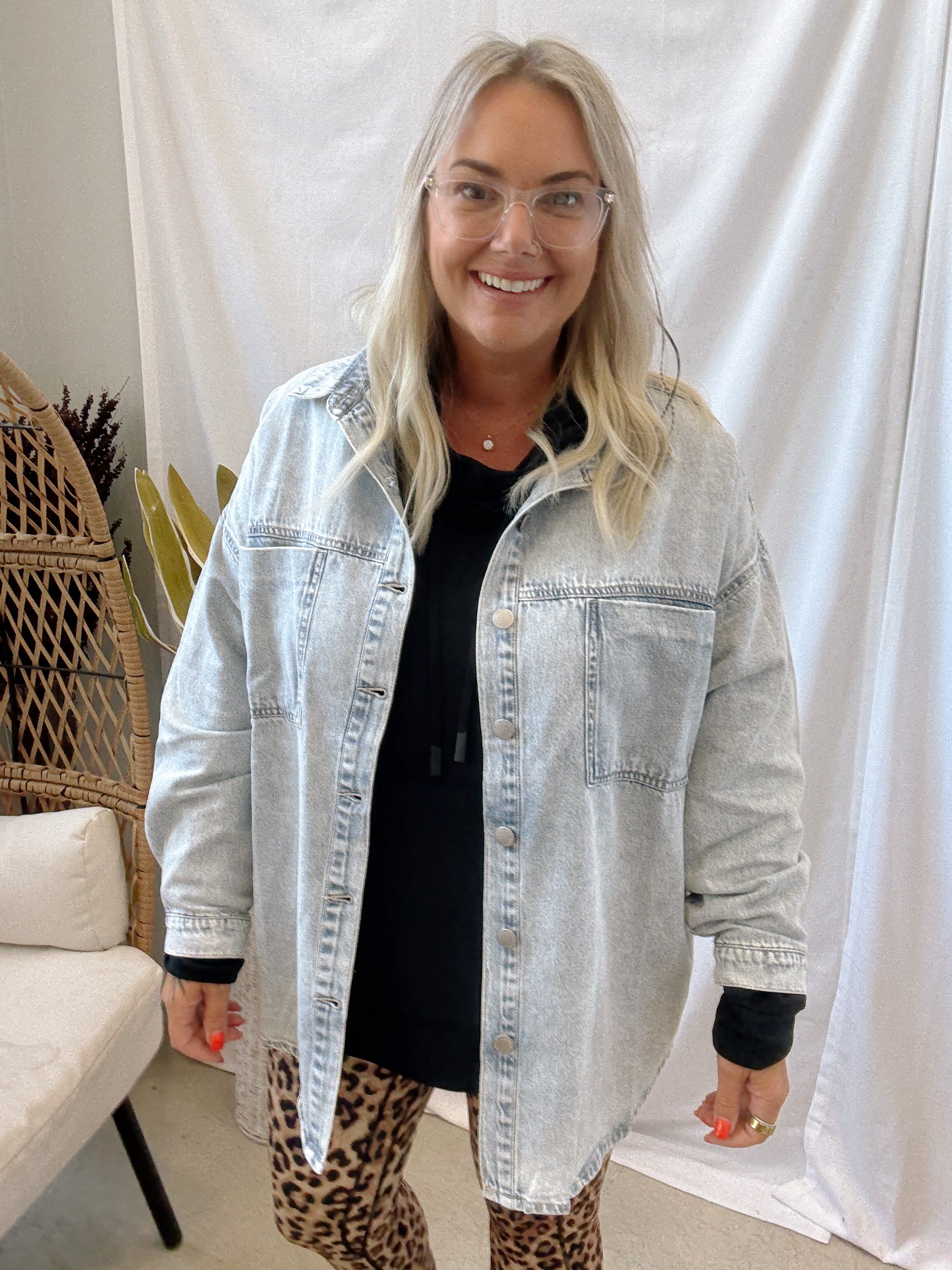 Risen Acid Wash Shacket-Shackets-risen-The Silo Boutique, Women's Fashion Boutique Located in Warren and Grand Forks North Dakota