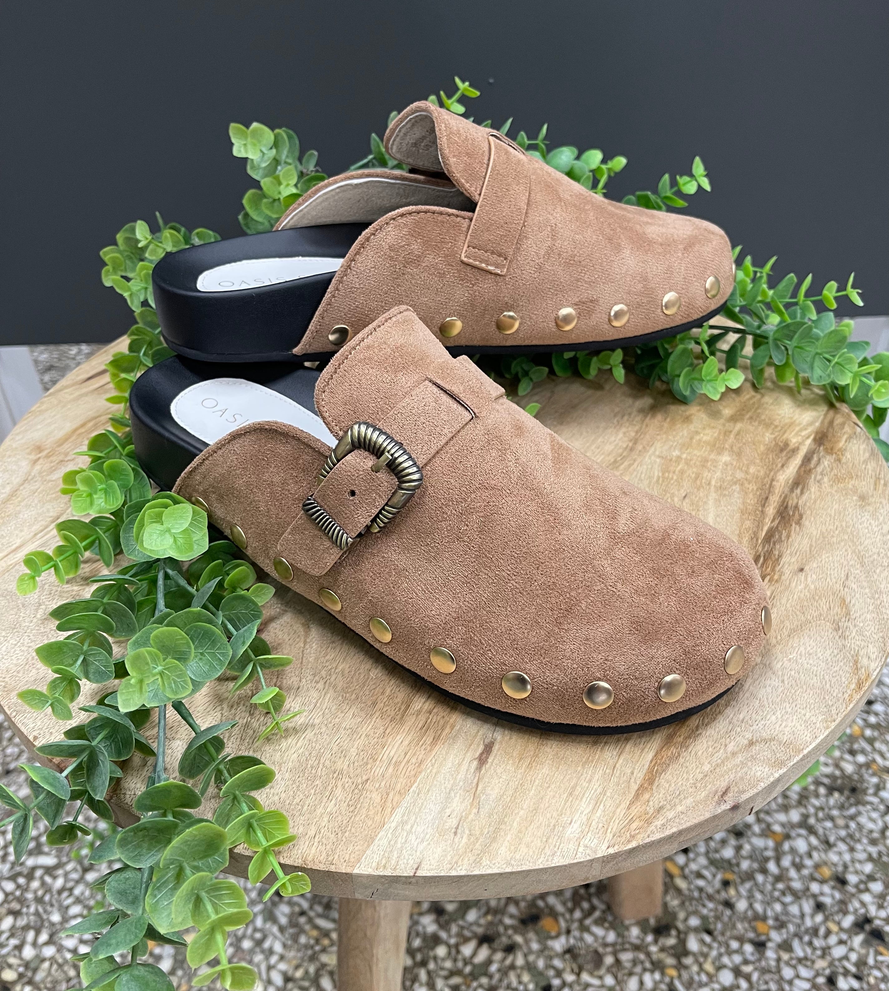 Oasis Society Toni Latte Clog-Clogs-oasis society-The Silo Boutique, Women's Fashion Boutique Located in Warren and Grand Forks North Dakota