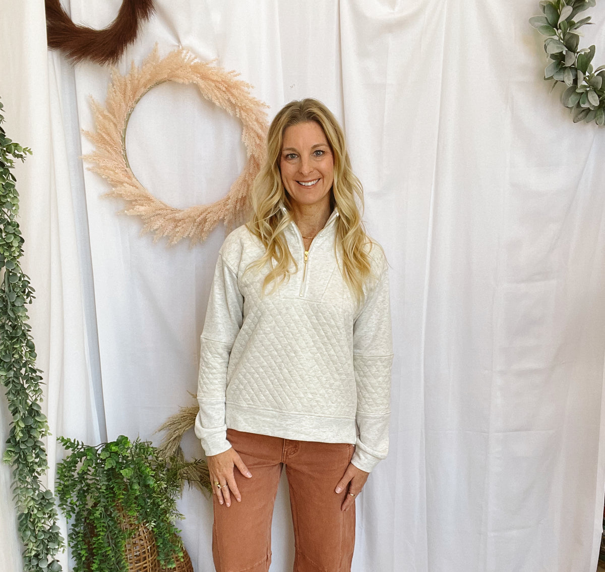 Daria Quarter Zip Quilted Sweatshirt-Vests-staccato-The Silo Boutique, Women's Fashion Boutique Located in Warren and Grand Forks North Dakota