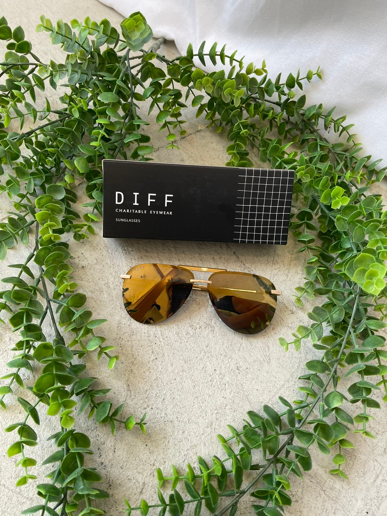 Diff Sunglasses - Tahoe Gold-Sunglasses-Diff-The Silo Boutique, Women's Fashion Boutique Located in Warren and Grand Forks North Dakota