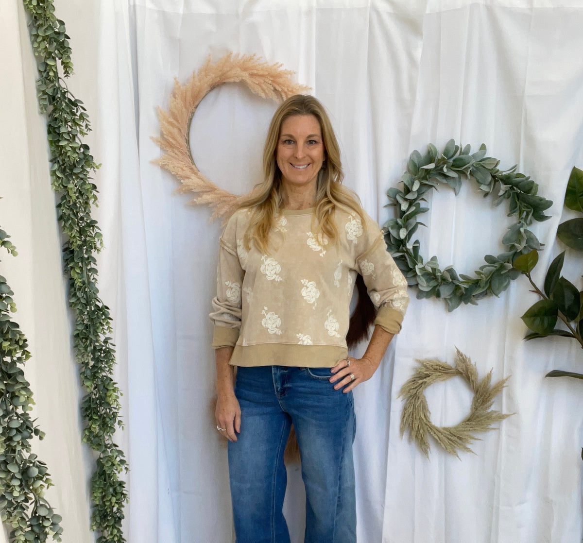 Risen Slouchy Crop Barrel Contrast Jeans-Jeans-risen-The Silo Boutique, Women's Fashion Boutique Located in Warren and Grand Forks North Dakota