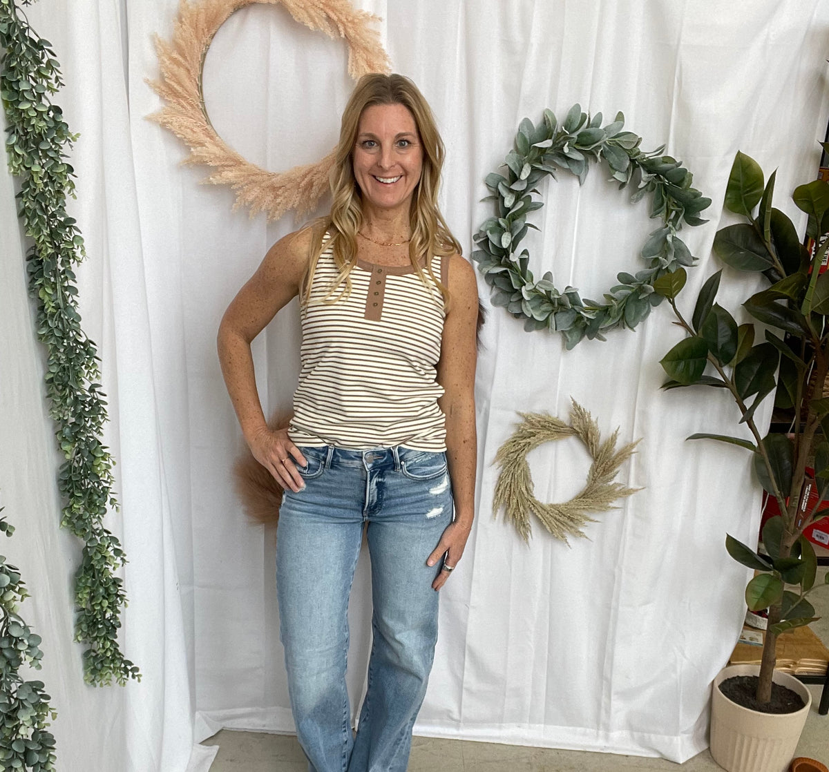 Risen Leslie Light Wide Leg Jeans-Jeans-risen-The Silo Boutique, Women's Fashion Boutique Located in Warren and Grand Forks North Dakota