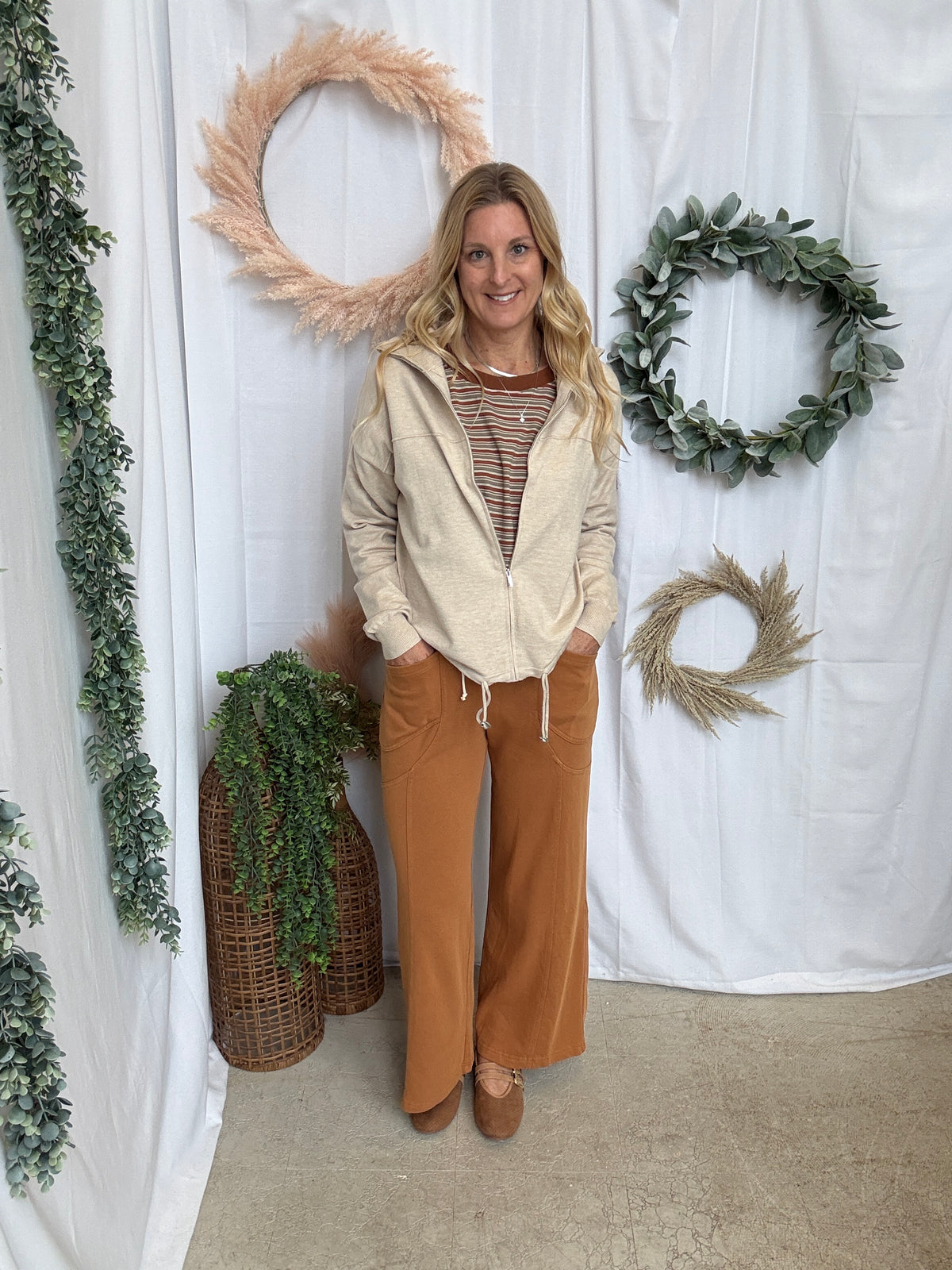 Solid Lounge Pants-Toffee-Pants-eesome-The Silo Boutique, Women's Fashion Boutique Located in Warren and Grand Forks North Dakota