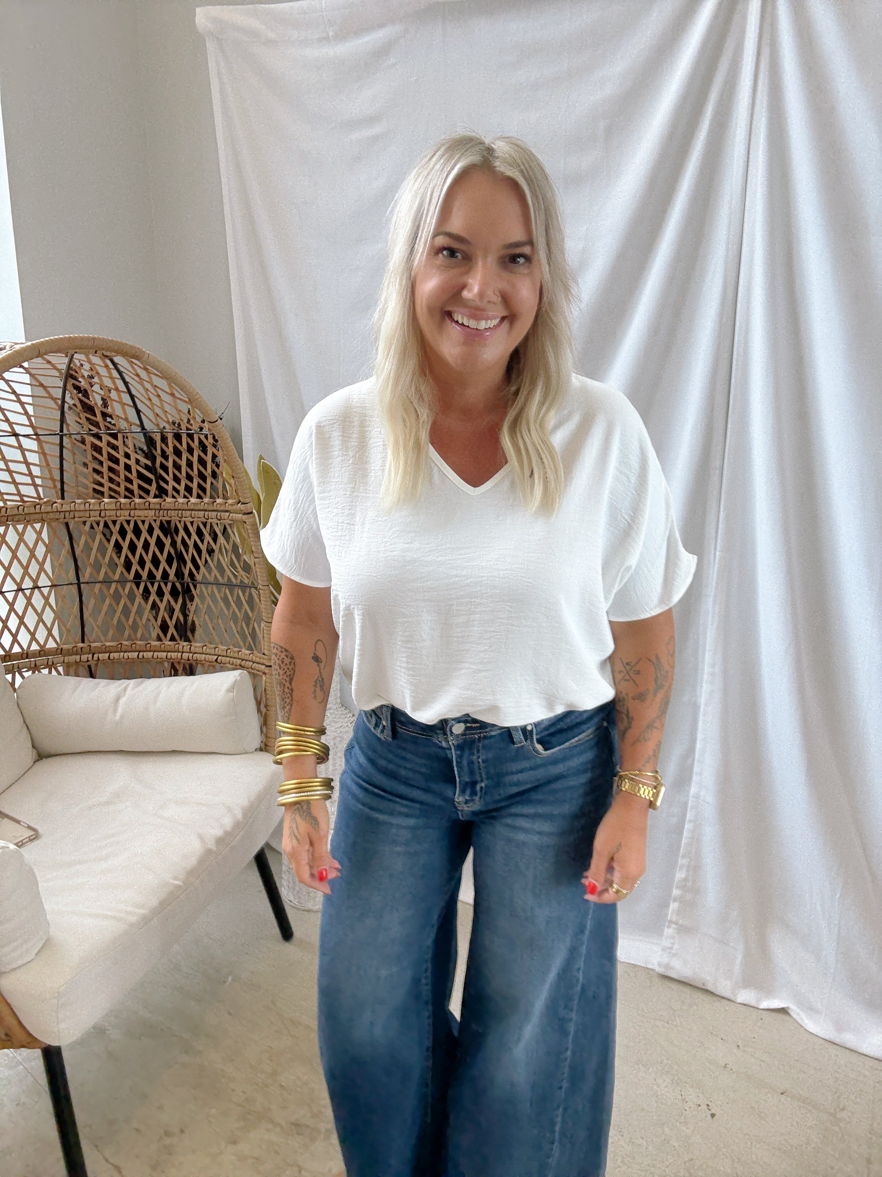 The Classic V Neck Short Sleeve Top-White-Short Sleeve Tops-ENTRO-The Silo Boutique, Women's Fashion Boutique Located in Warren and Grand Forks North Dakota