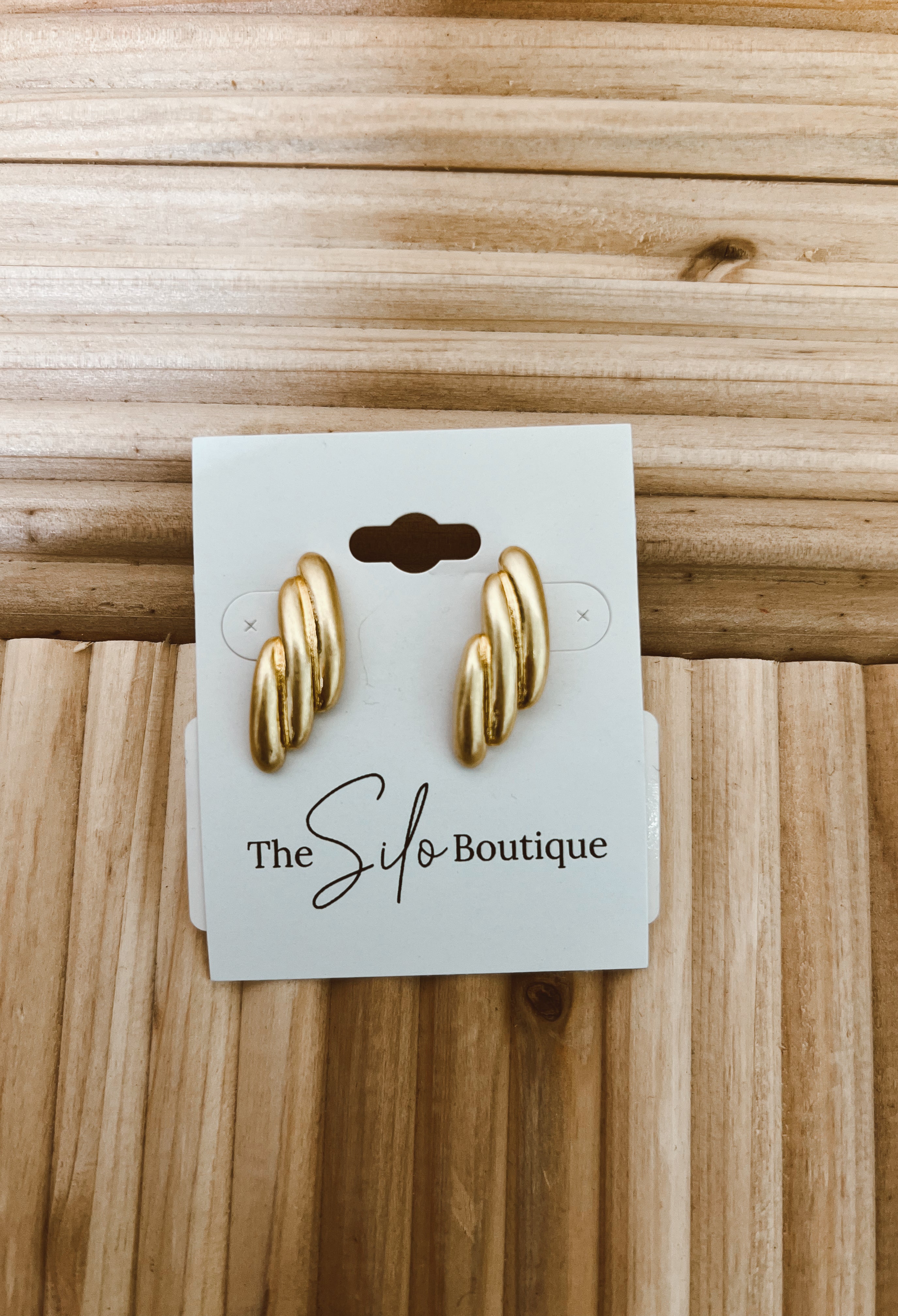 Vintage Gold Post Earrings-earrings-Fame-The Silo Boutique, Women's Fashion Boutique Located in Warren and Grand Forks North Dakota