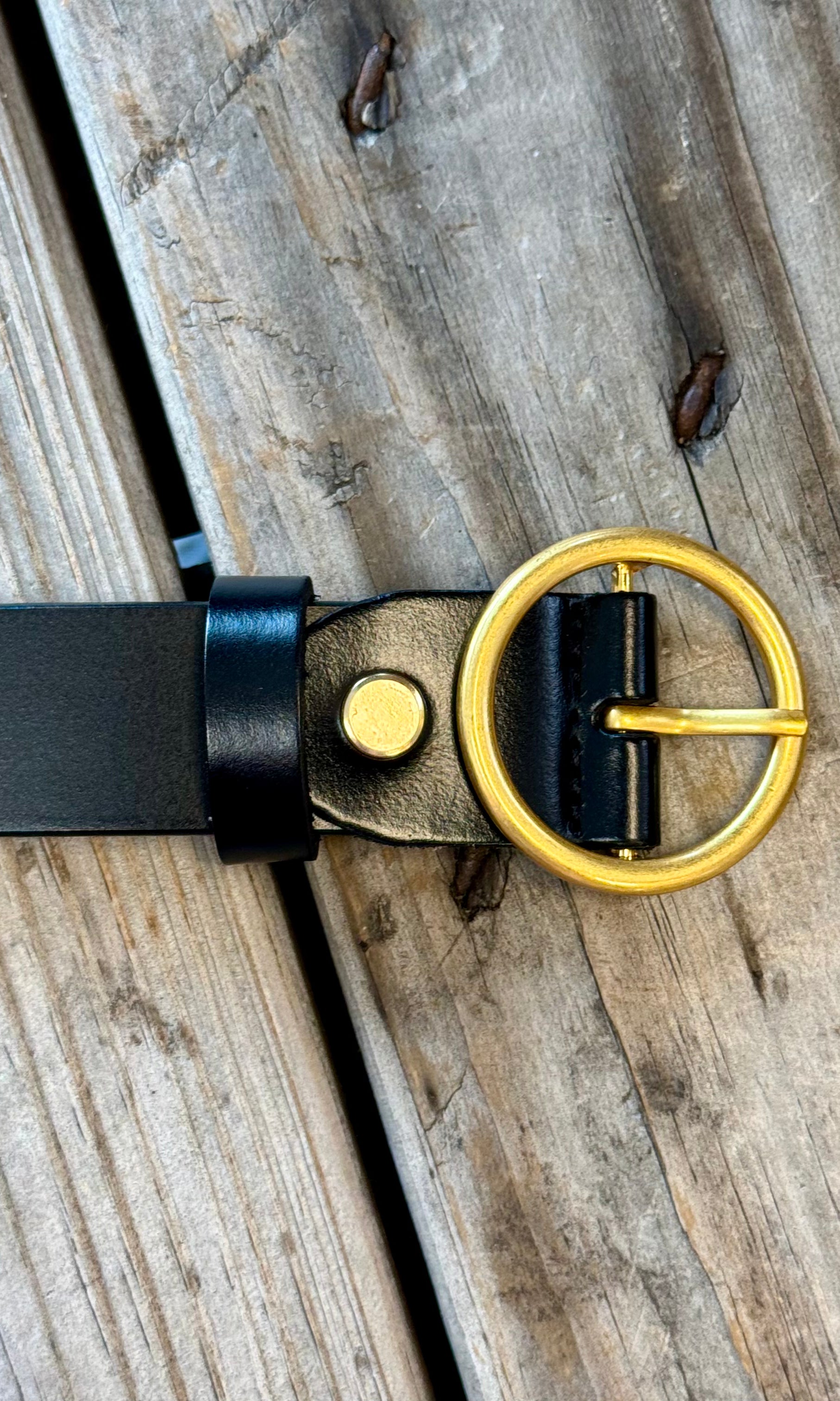 Hoop Buckle Belt-Black-Belts-Fame-The Silo Boutique, Women's Fashion Boutique Located in Warren and Grand Forks North Dakota