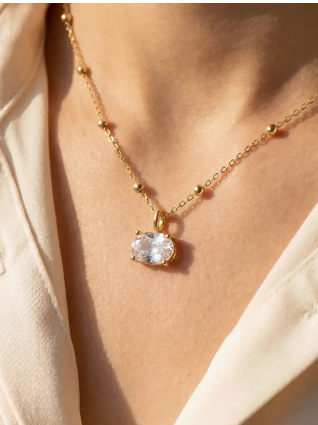 Oval Pendant Necklace-Necklaces-Fame-The Silo Boutique, Women's Fashion Boutique Located in Warren and Grand Forks North Dakota