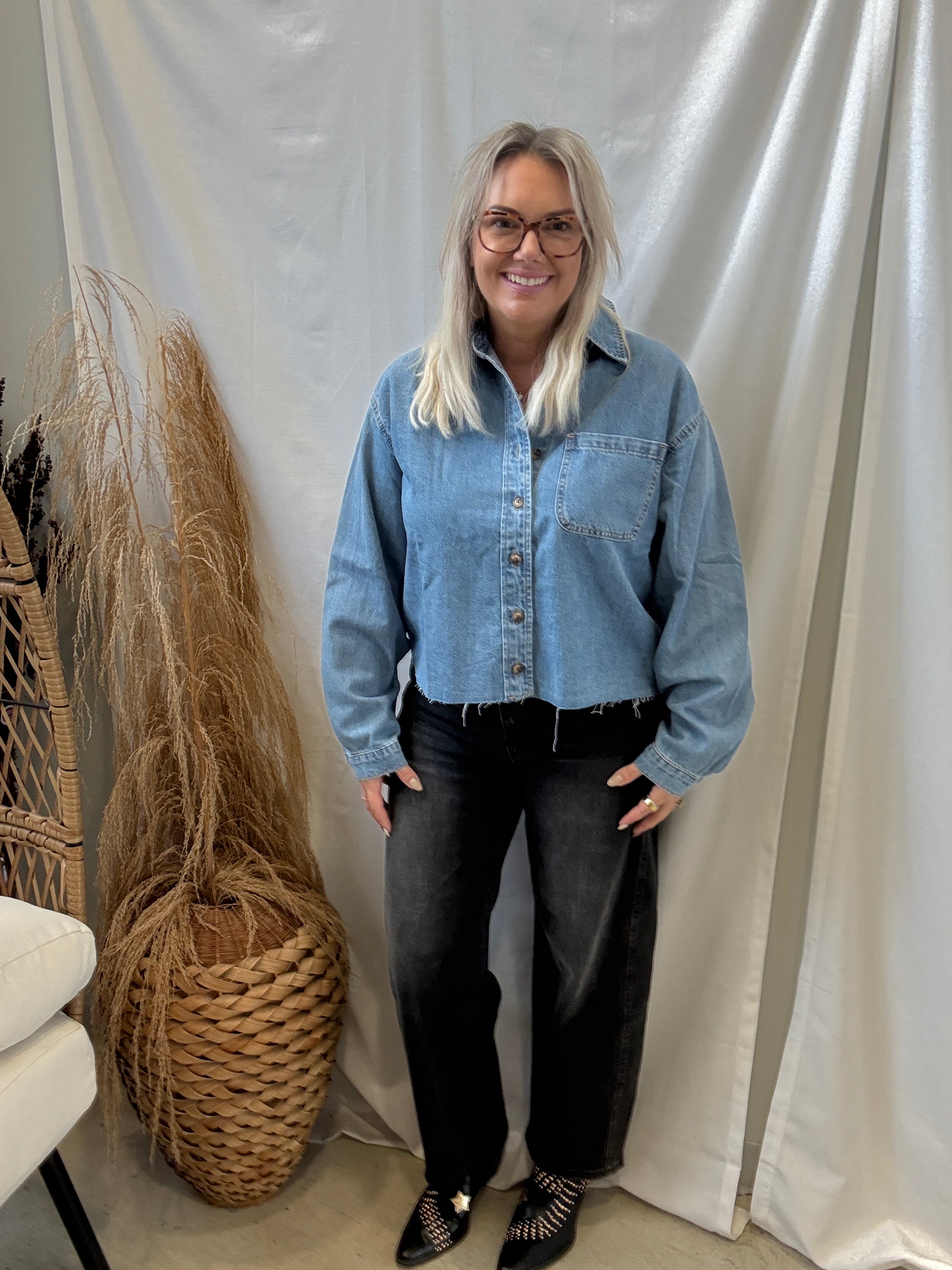 Wishlist Denim Crop Shirt Jacket-Long Sleeve Tops-wishlist-The Silo Boutique, Women's Fashion Boutique Located in Warren and Grand Forks North Dakota