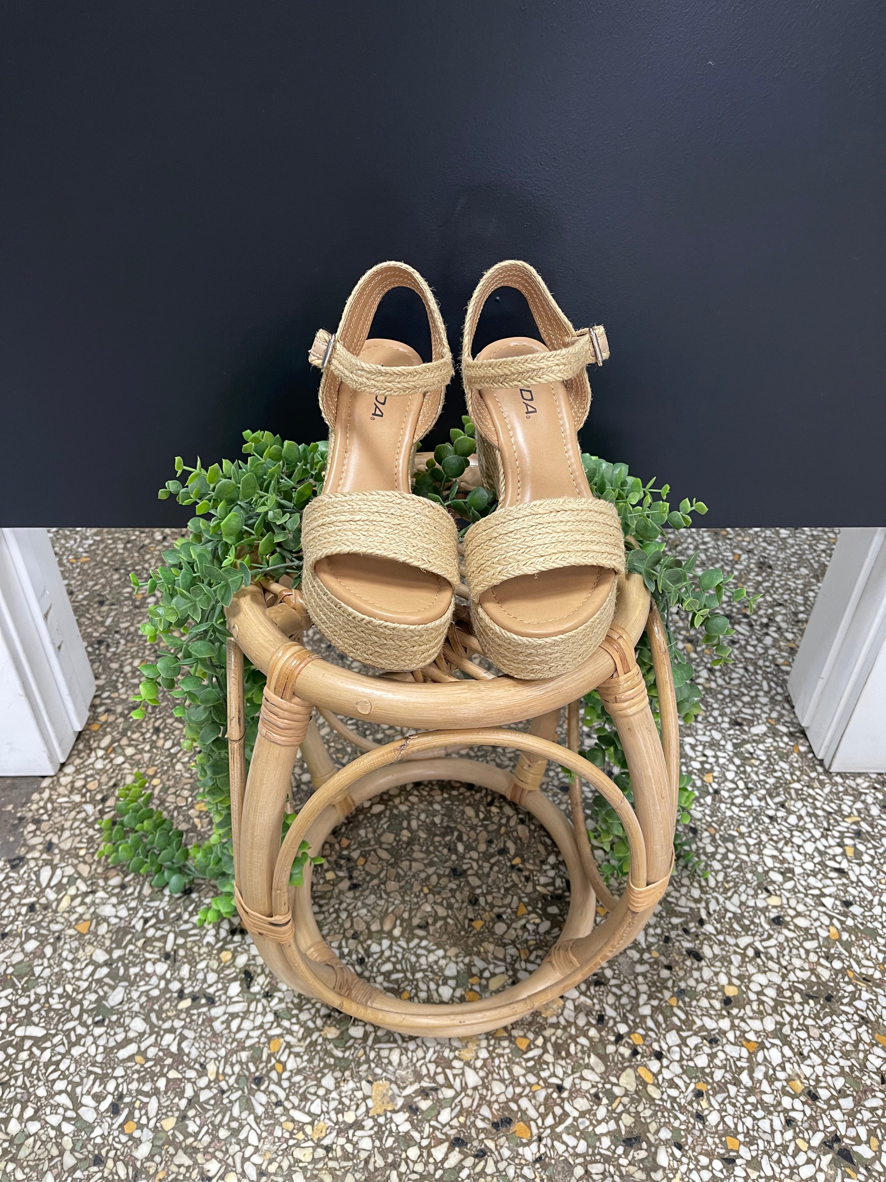 Soda Castle Jute Sandal-Shoes-soda-The Silo Boutique, Women's Fashion Boutique Located in Warren and Grand Forks North Dakota