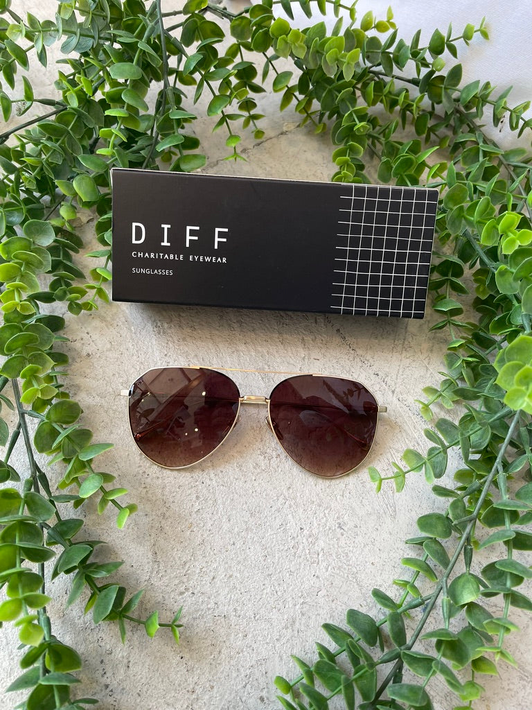 Diff Sunglasses - Dash Gold/Coffee Gradient-Sunglasses-Diff-The Silo Boutique, Women's Fashion Boutique Located in Warren and Grand Forks North Dakota