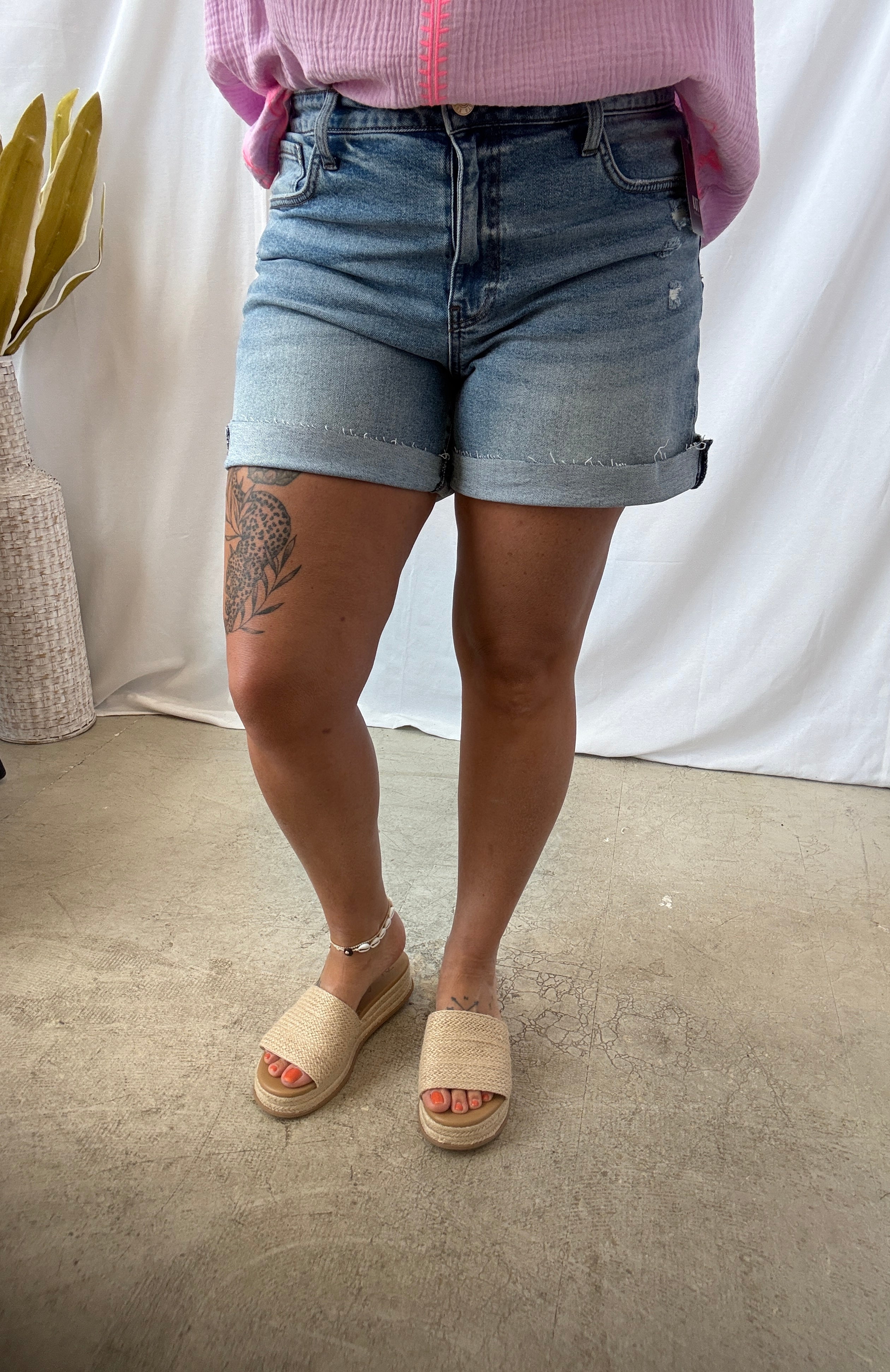 KUT Hailey Medium Wash Shorts-Shorts-Kut-The Silo Boutique, Women's Fashion Boutique Located in Warren and Grand Forks North Dakota