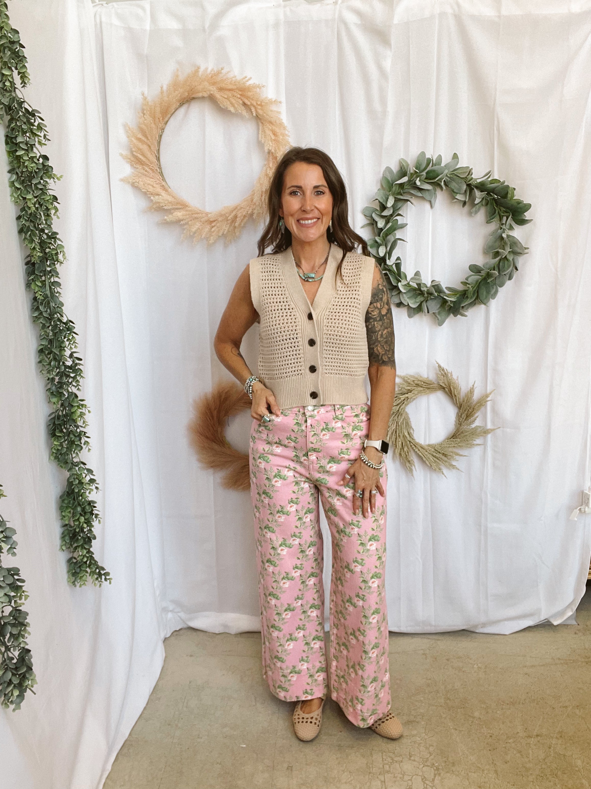 London Floral Pants-Pants-entro-The Silo Boutique, Women's Fashion Boutique Located in Warren and Grand Forks North Dakota