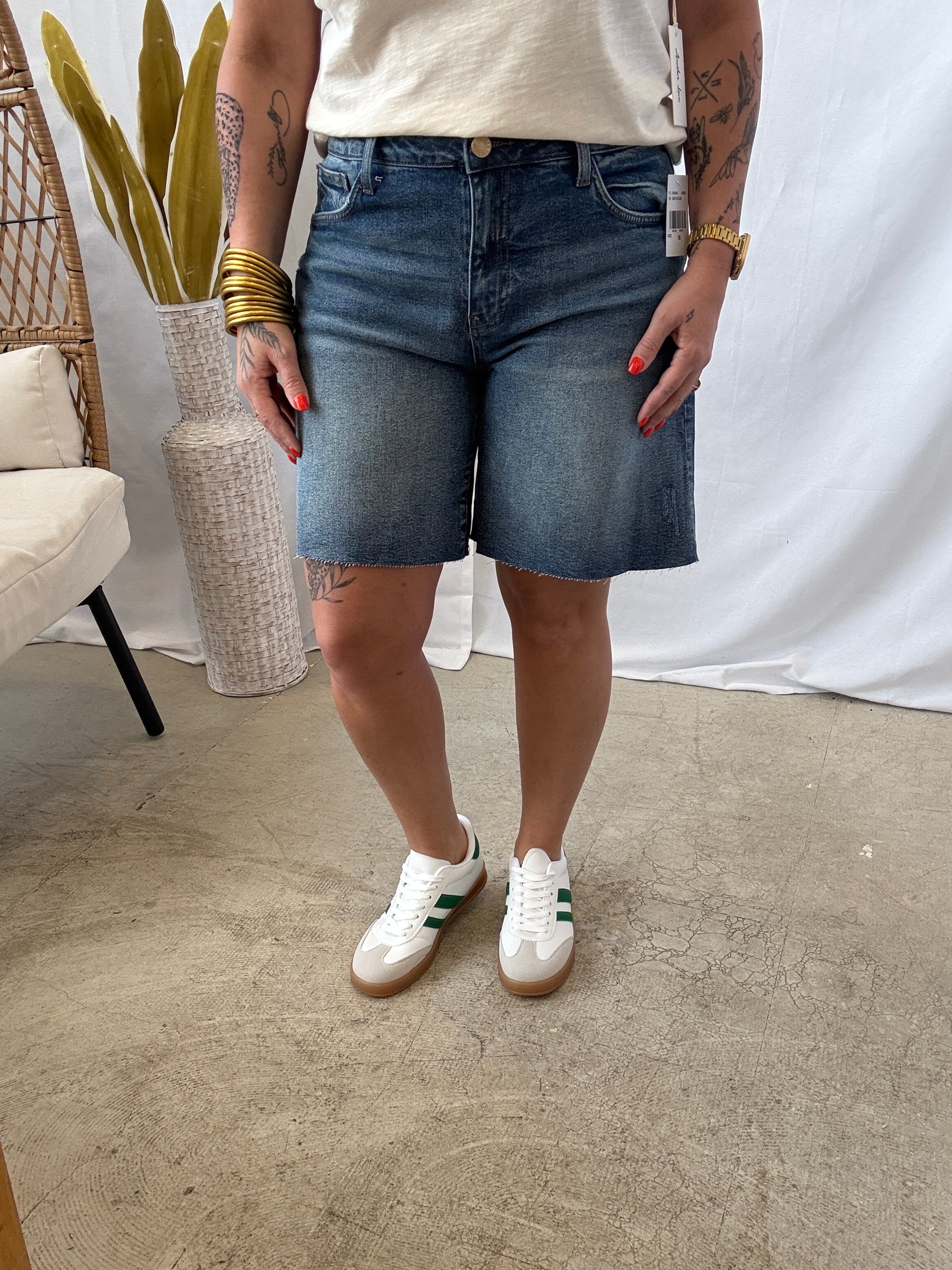 KUT Hailey Bermuda Jean Shorts-Final Sale-Shorts-Kut-The Silo Boutique, Women's Fashion Boutique Located in Warren and Grand Forks North Dakota