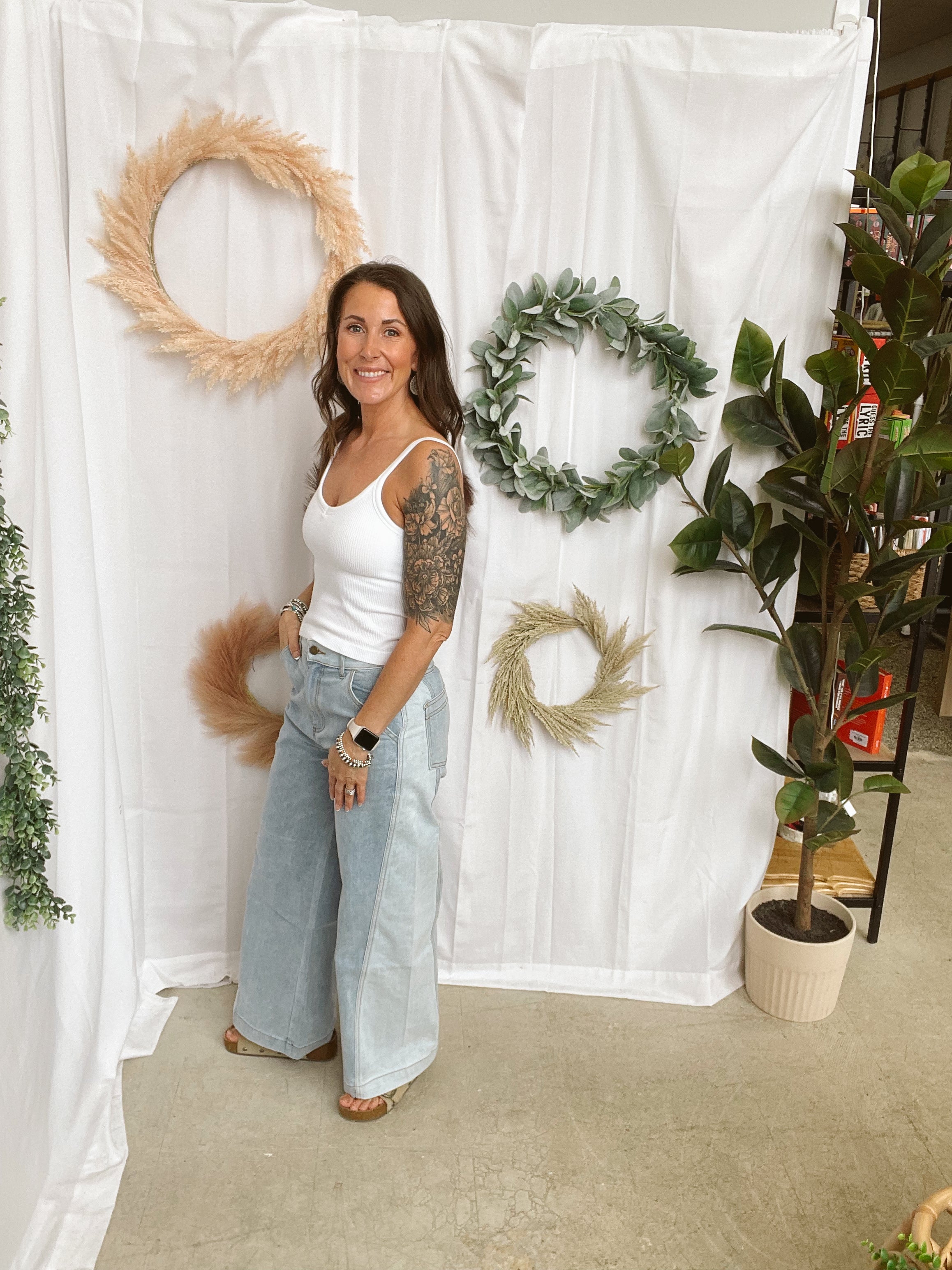 Miou Muse Wide Leg Jeans-Jeans-miou muse-The Silo Boutique, Women's Fashion Boutique Located in Warren and Grand Forks North Dakota