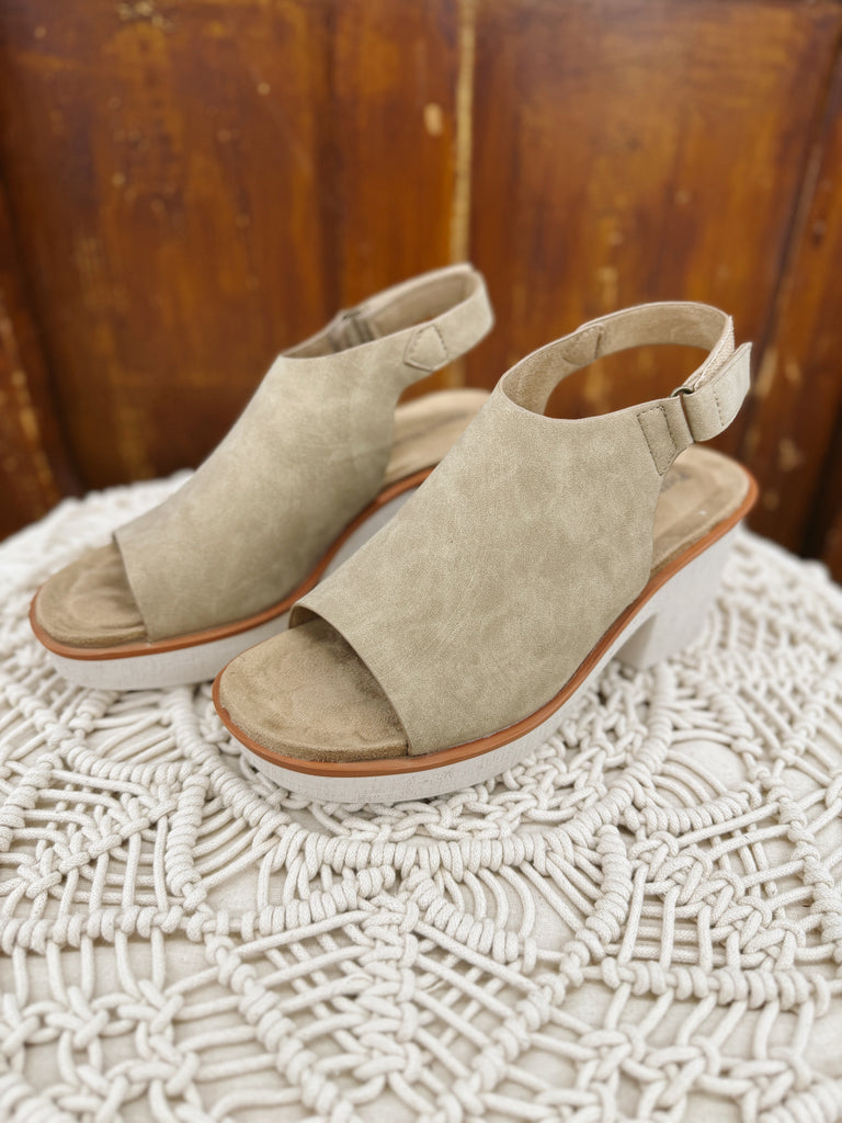 Pierre Dumas Clue Taupe Sandal-Sandals-PIERRE DUMAS-The Silo Boutique, Women's Fashion Boutique Located in Warren and Grand Forks North Dakota