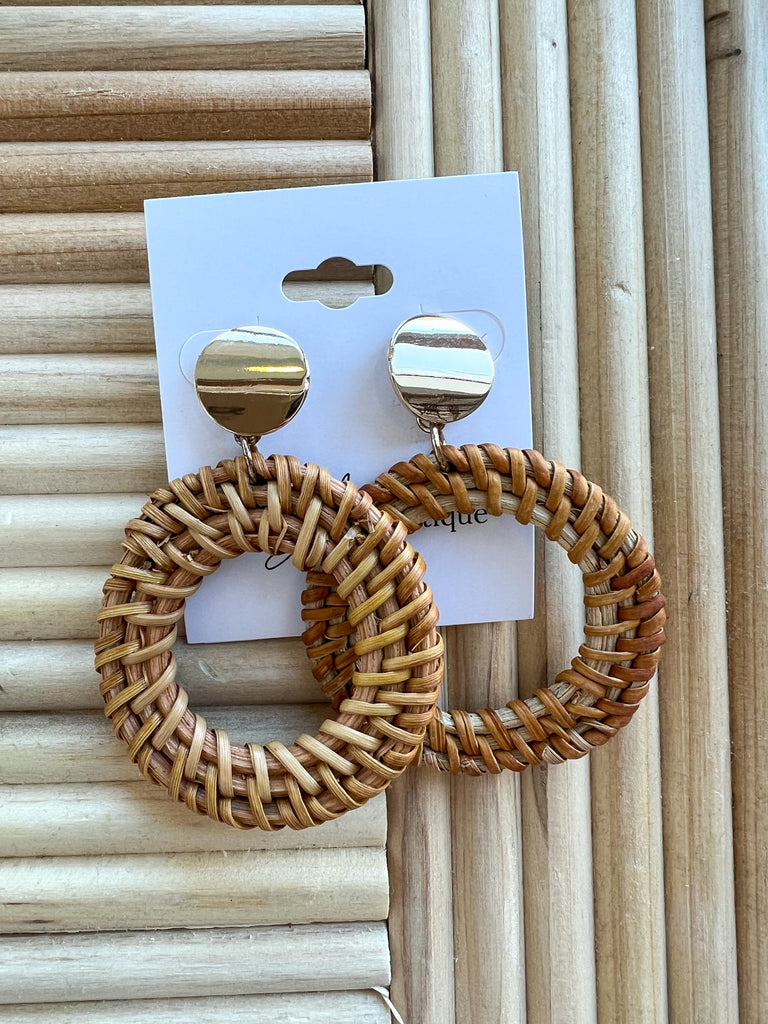 Fame Circle Straw Earrings-Earrings-Fame-The Silo Boutique, Women's Fashion Boutique Located in Warren and Grand Forks North Dakota
